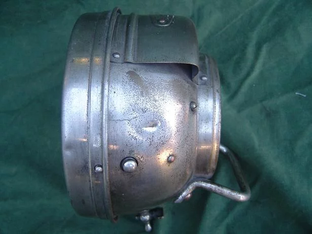 Aetylene lamp for car ??  french made carbidlamp frans voor auto ?