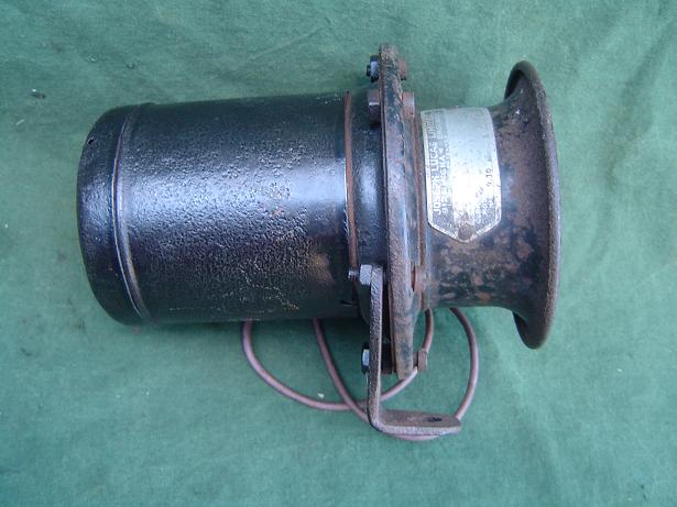 JOSEPH LUCAS  M12-1  6 volts 1930 horn agooh claxon klaxon MG ???