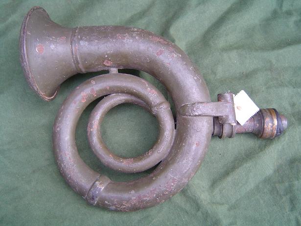 krultoeter claxon curled horn 1915 ?? hupe toeter army green paint