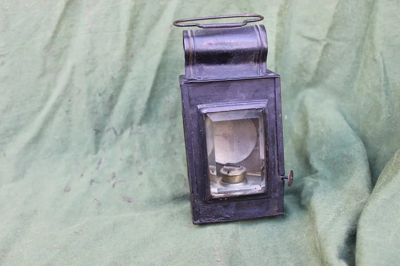 olie lampje oil lamp  1910