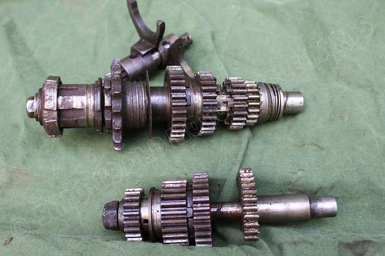 BSA late 1920’s early 1930’s 3 speed gearbox parts versnellingsbak delen getriebe