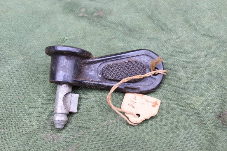 DKW 1940’s koplamp sleutel head lamp key scheinwerfer zund schlussel NOS Reserved gereserveerd