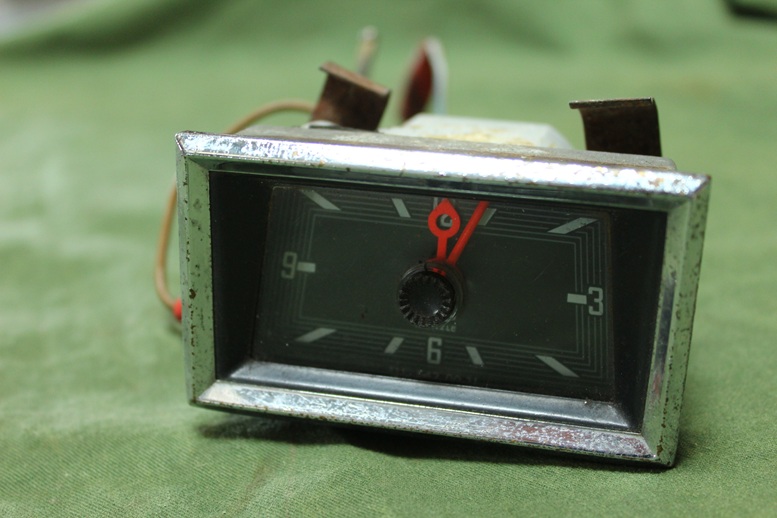 VDO Kienzle Mercedes 12 volts auto klokje car clock PKW Uhr