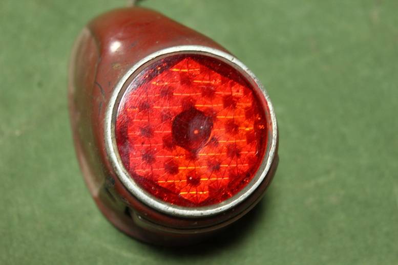 Hella 1950’s motorfiets achterlicht motorcycle rearlight motorrad rucklicht