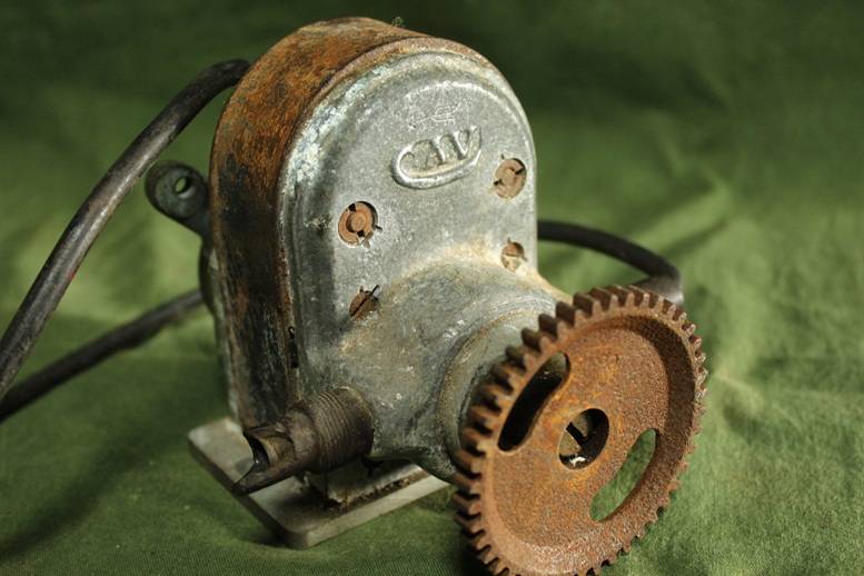 CAV KU2  ontstekings magneet magneto zundmagnet Douglas ? 1912-1920