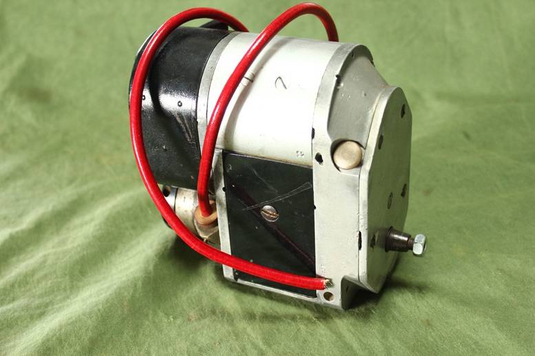 Robert Bosch E2C 30 6 1500 twin  magdyno lichtmaschine zweizylinder 1920’s BMW ??